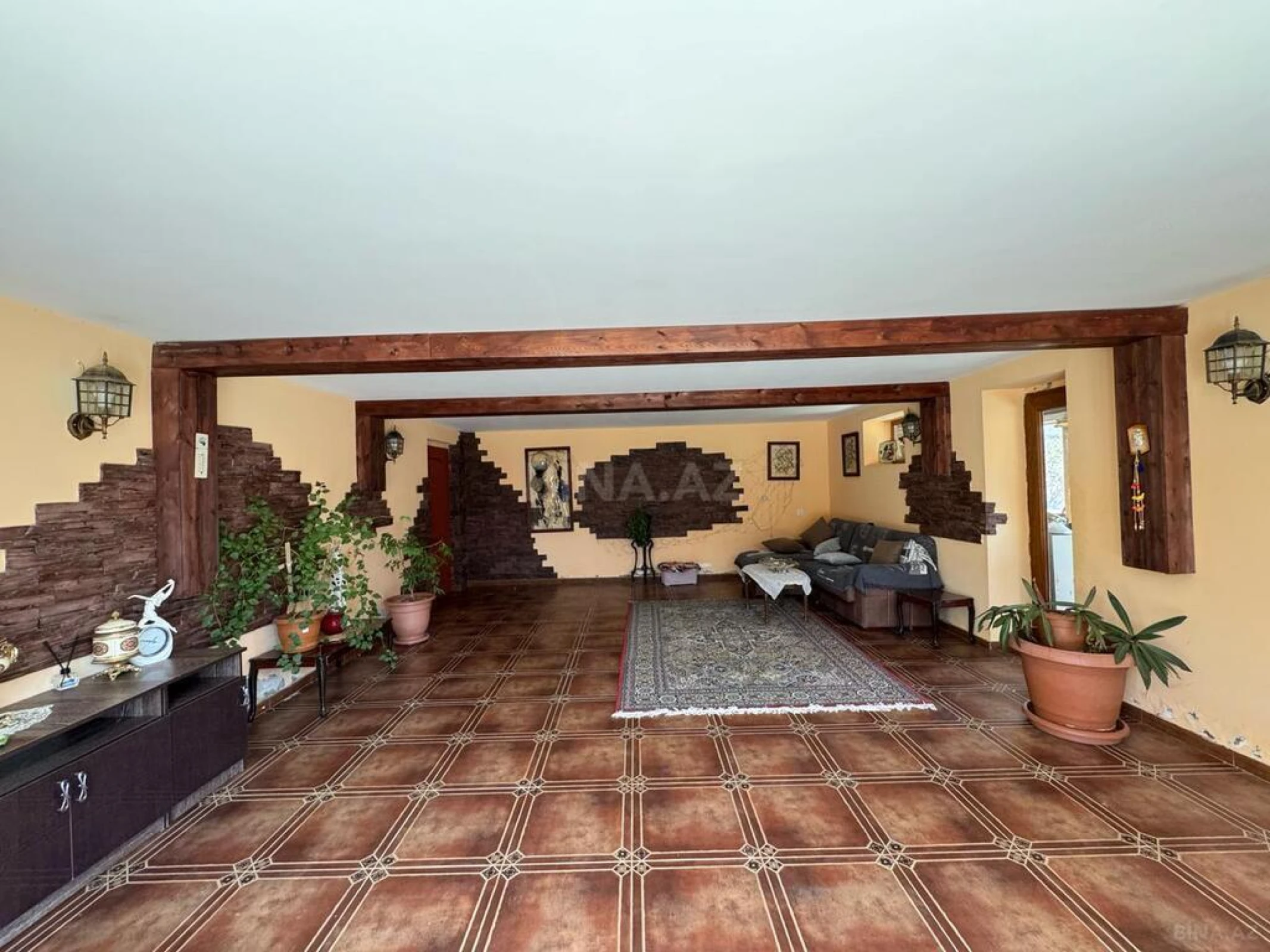 Satılır 7 otaqlı həyət evi 600 m²