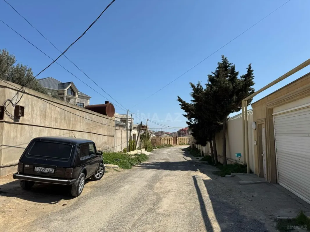 Satılır 8 otaqlı həyət evi 290 m²