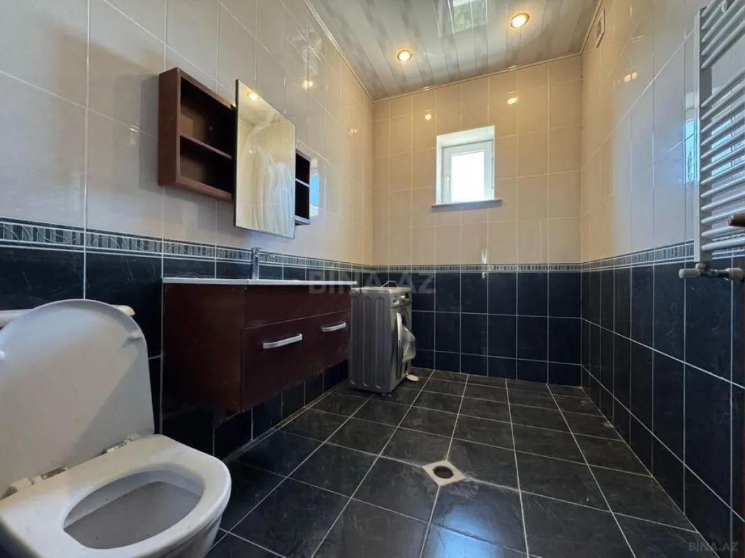 Satılır 8 otaqlı həyət evi 290 m²