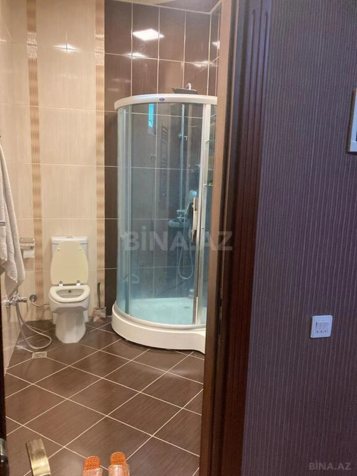 Satılır 5 otaqlı həyət evi 330 m²