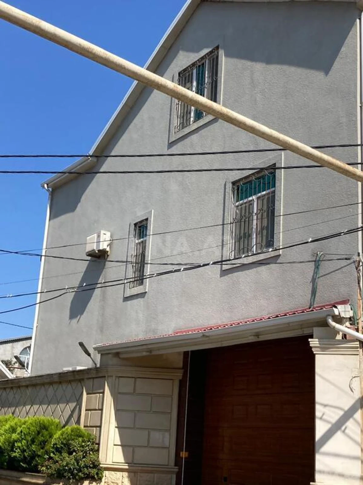 Satılır 5 otaqlı həyət evi 330 m²