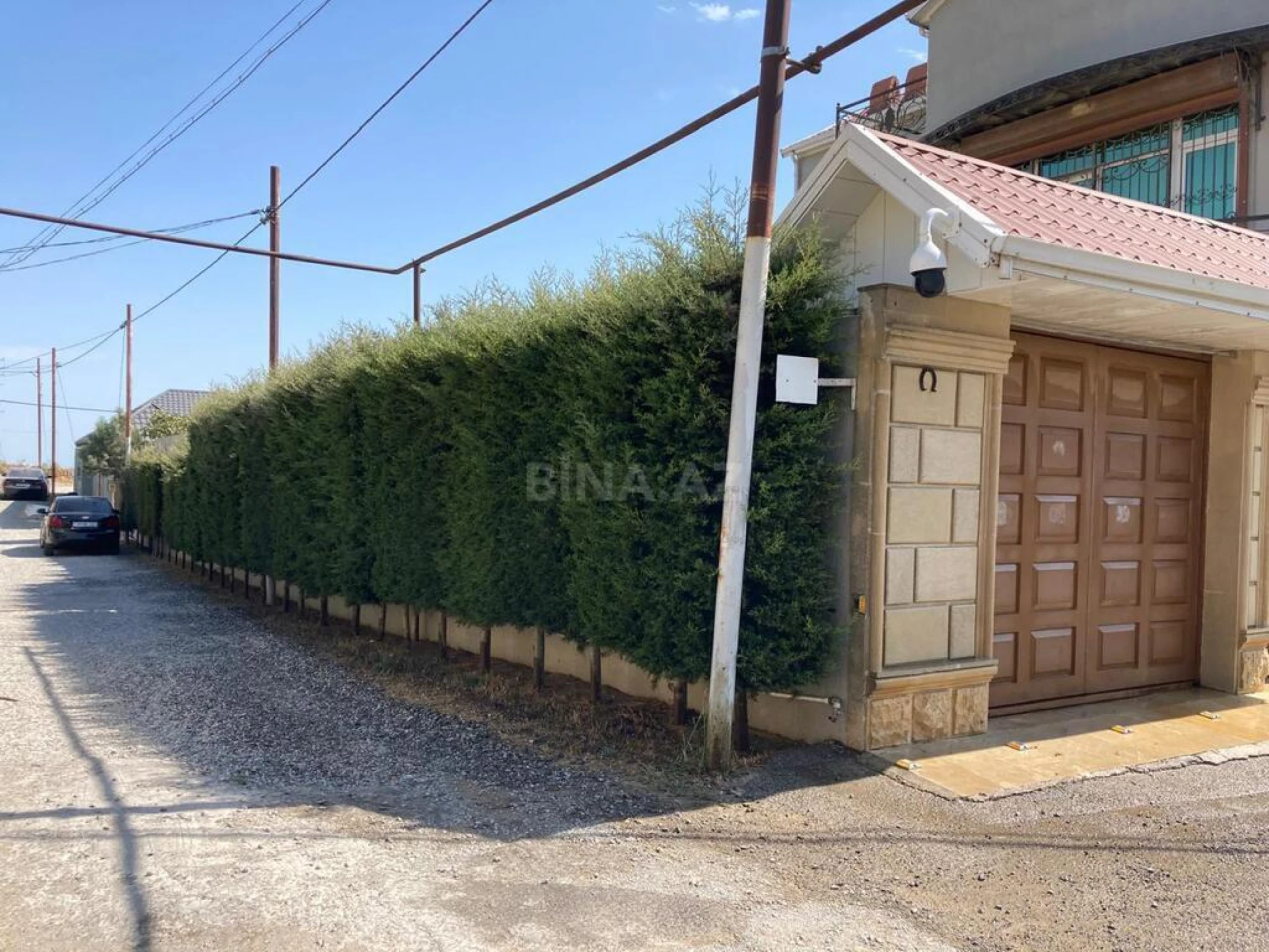 Satılır 5 otaqlı həyət evi 330 m²