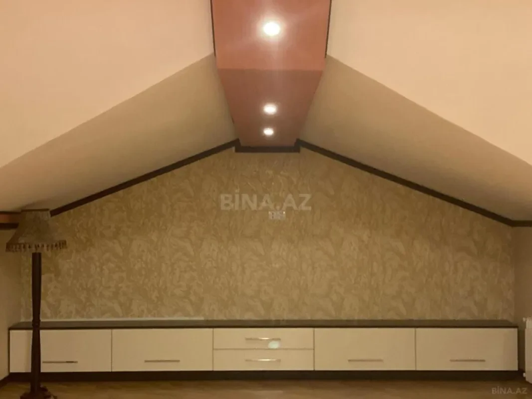 Satılır 5 otaqlı həyət evi 330 m²