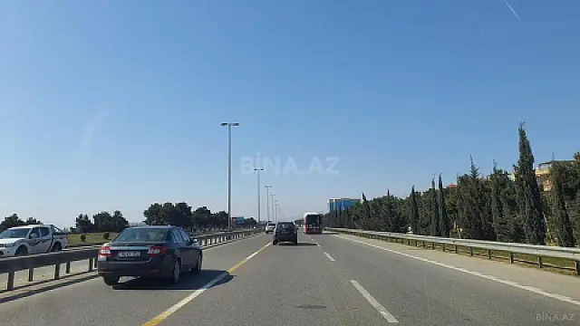 Satılır torpaq sahəsi 610 m²