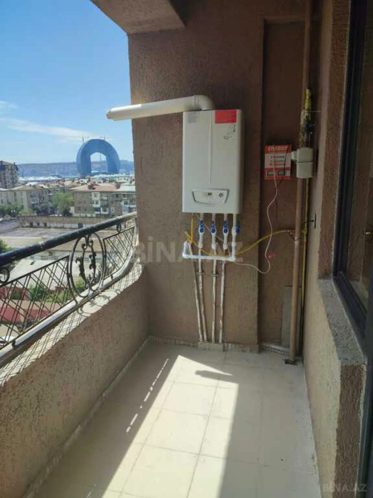 Satılır 2 otaqlı mənzil 70 m²