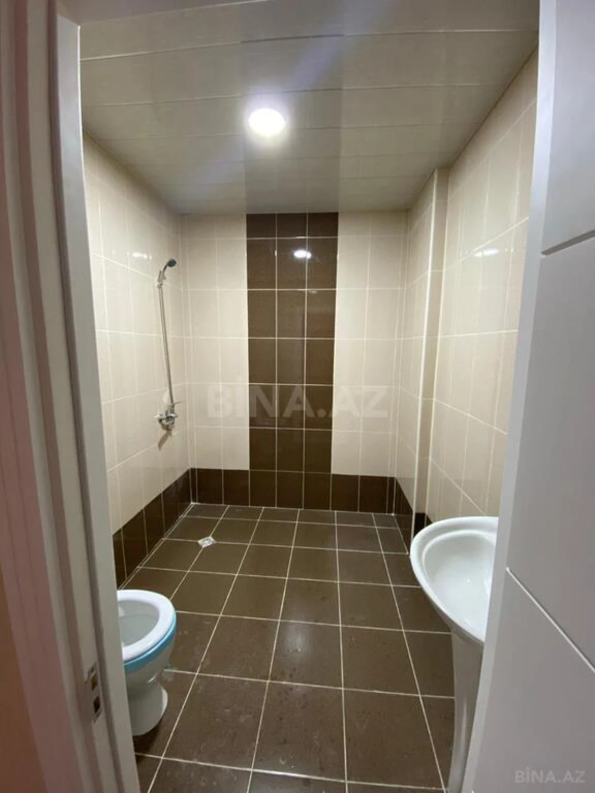 Satılır 2 otaqlı mənzil 70 m²