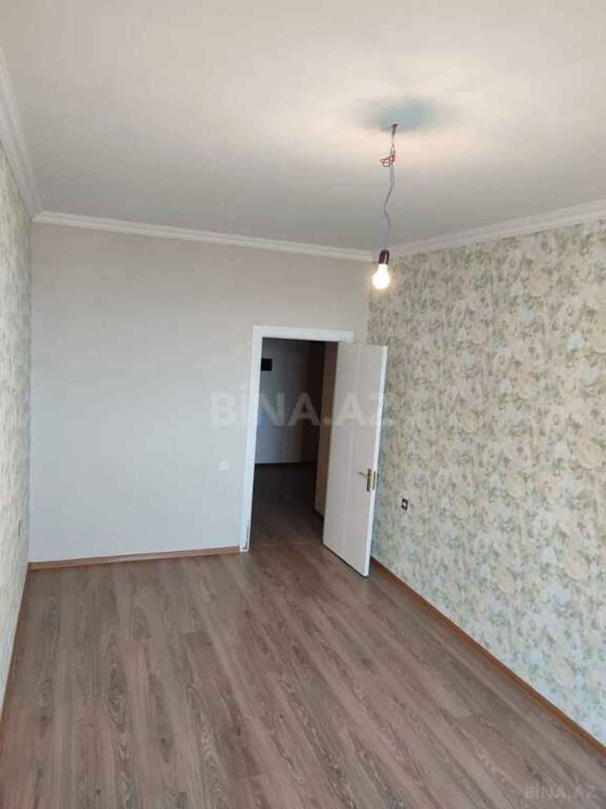 Satılır 2 otaqlı mənzil 70 m²