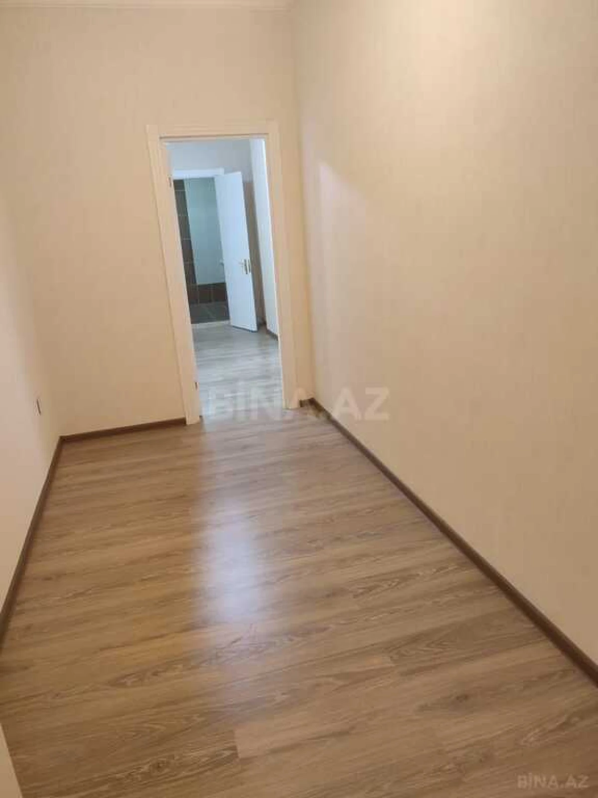 Satılır 2 otaqlı mənzil 70 m²