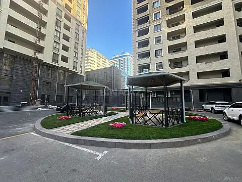 Satılır 2 otaqlı mənzil 70 m²