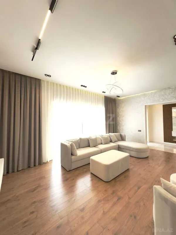 Satılır 4 otaqlı həyət evi 170 m²