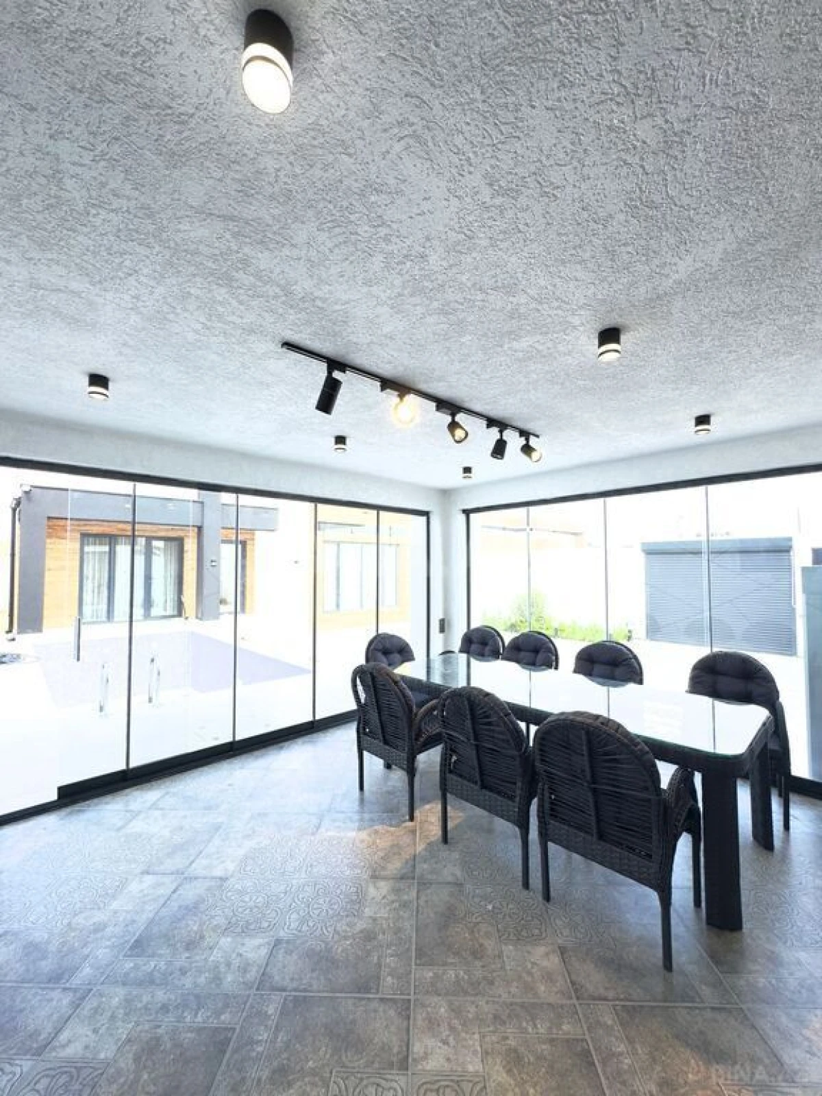 Satılır 4 otaqlı həyət evi 170 m²