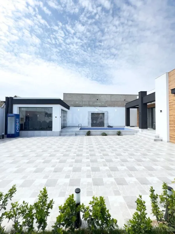 Satılır 4 otaqlı həyət evi 170 m²