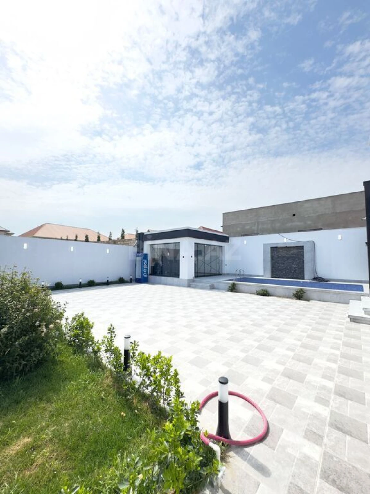 Satılır 4 otaqlı həyət evi 170 m²