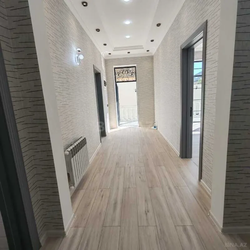 Satılır 4 otaqlı həyət evi 180 m²