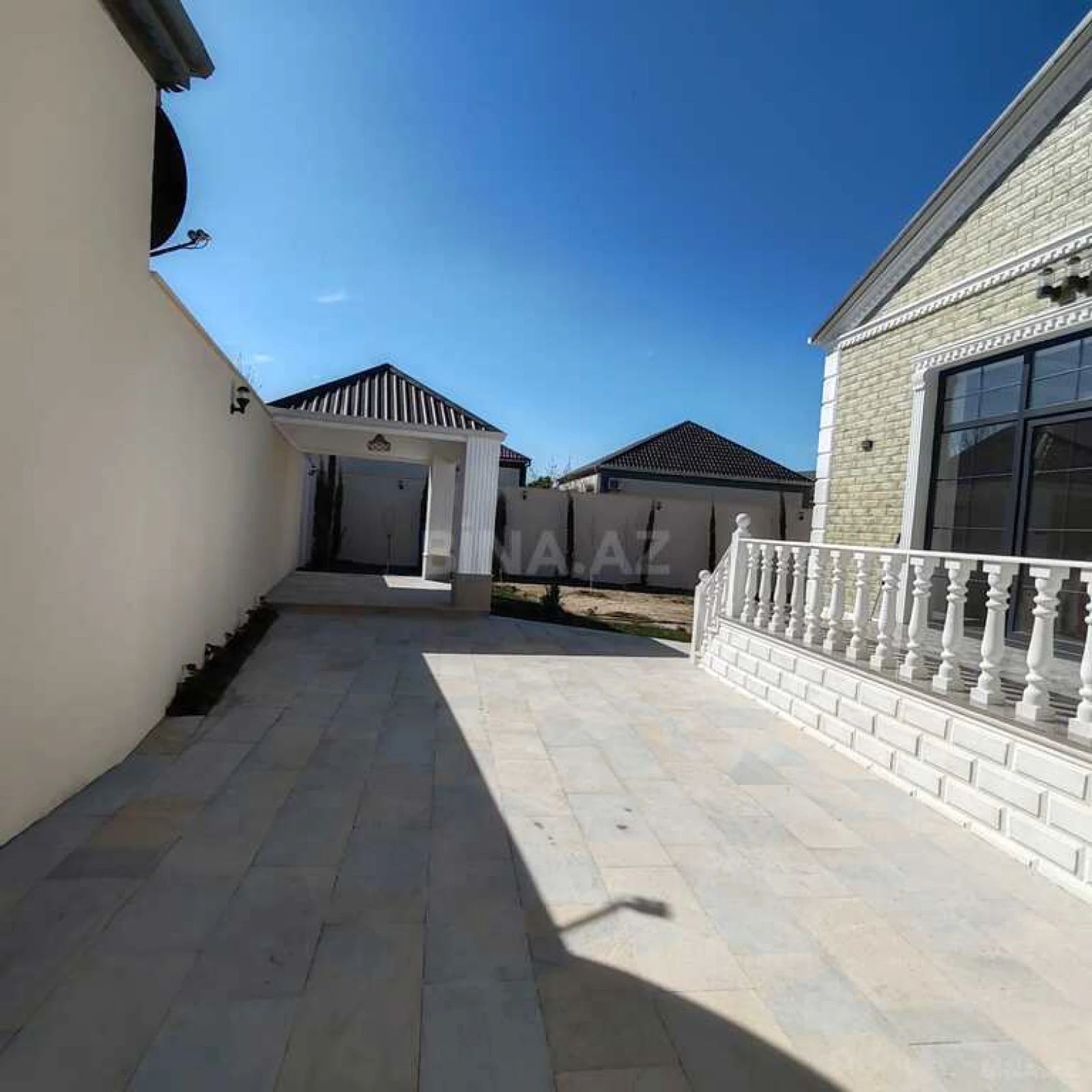 Satılır 4 otaqlı həyət evi 180 m²