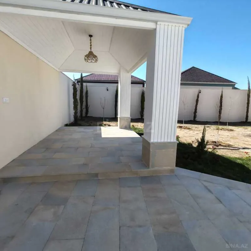 Satılır 4 otaqlı həyət evi 180 m²