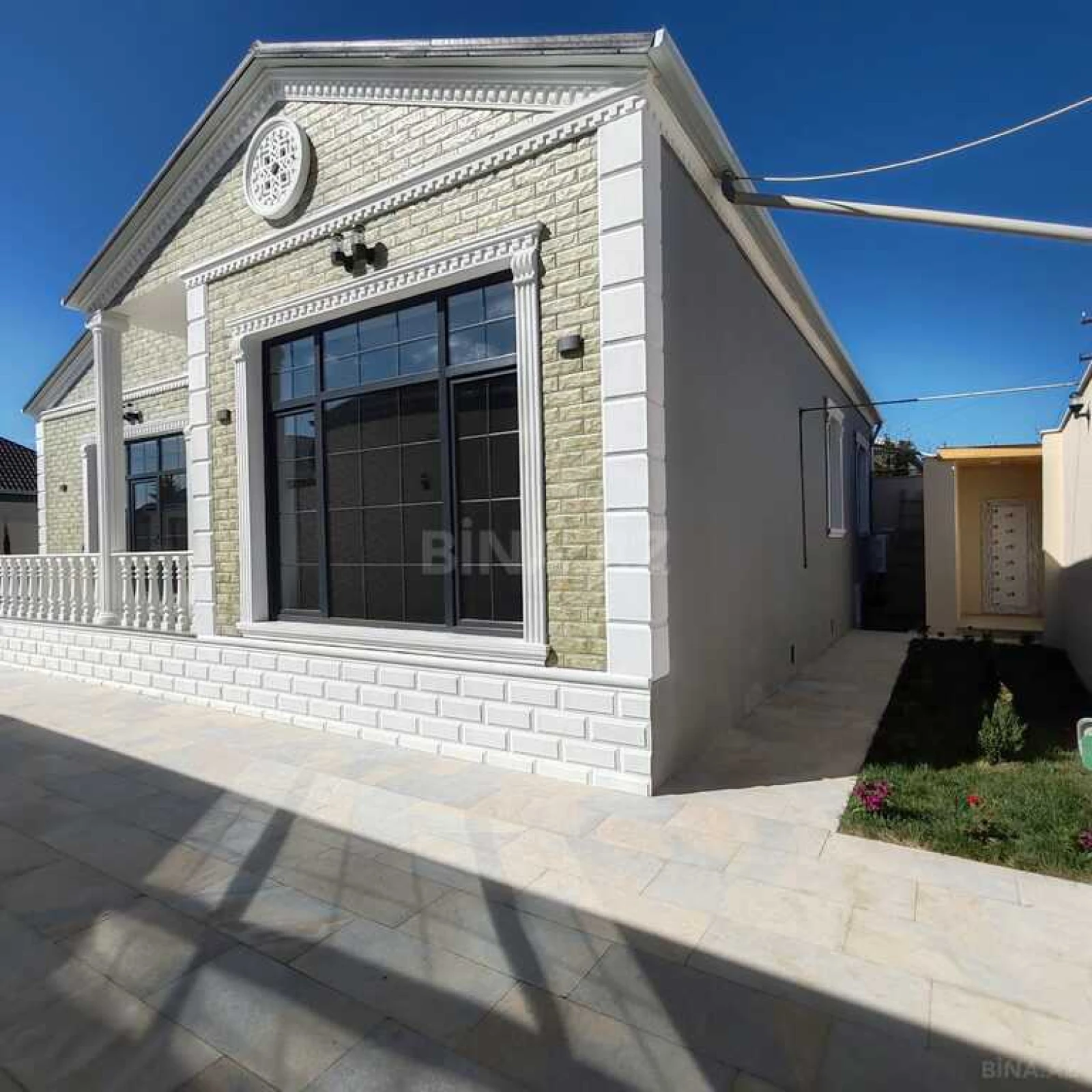 Satılır 4 otaqlı həyət evi 180 m²