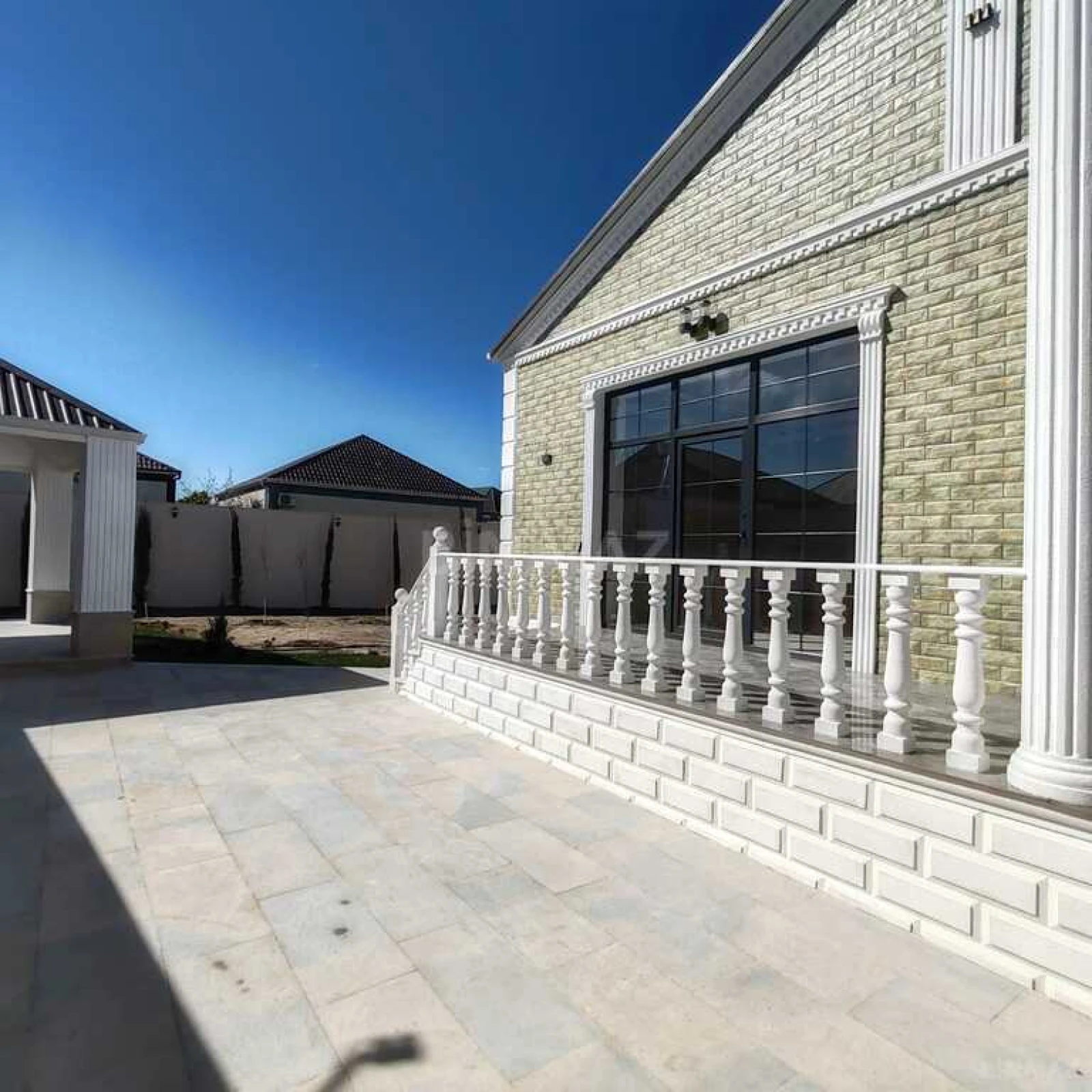 Satılır 4 otaqlı həyət evi 180 m²