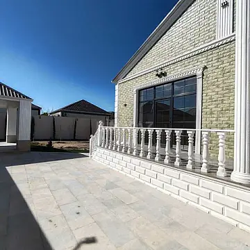 Satılır 4 otaqlı həyət evi 180 m²