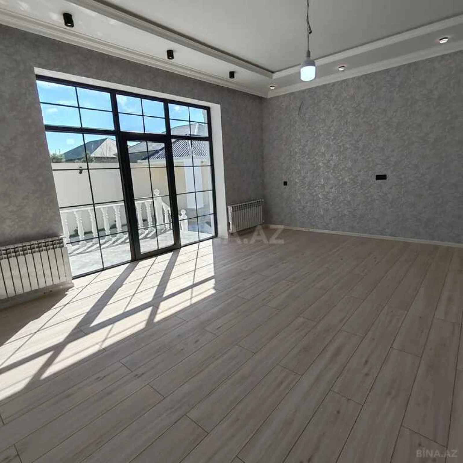 Satılır 4 otaqlı həyət evi 180 m²