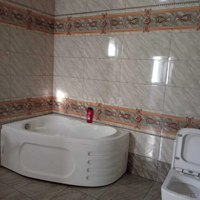 Satılır 5 otaqlı həyət evi 220 m²