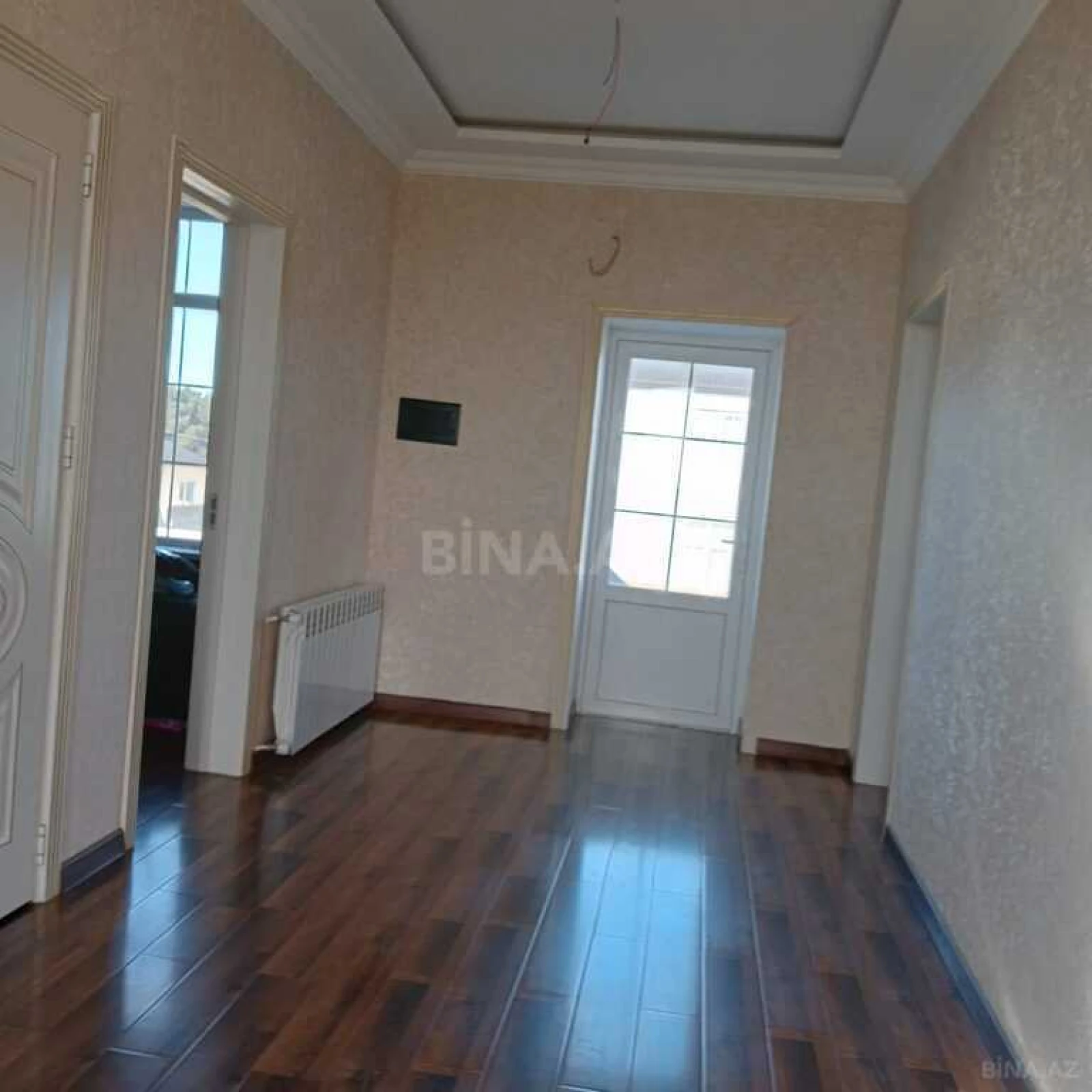 Satılır 5 otaqlı həyət evi 220 m²
