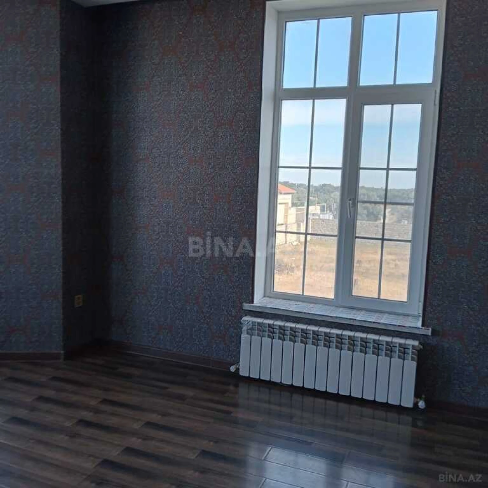 Satılır 5 otaqlı həyət evi 220 m²