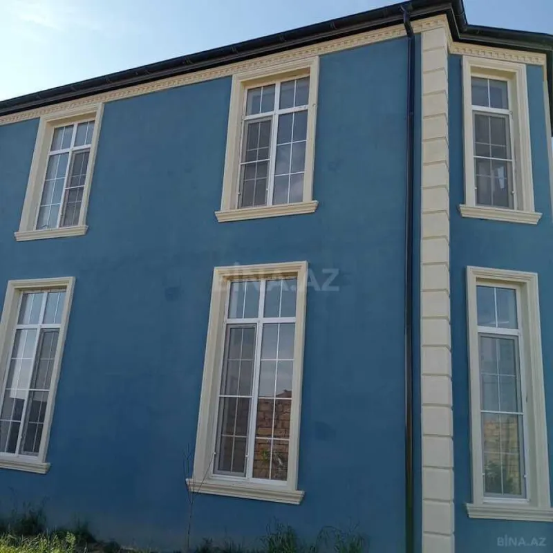 Satılır 5 otaqlı həyət evi 220 m²