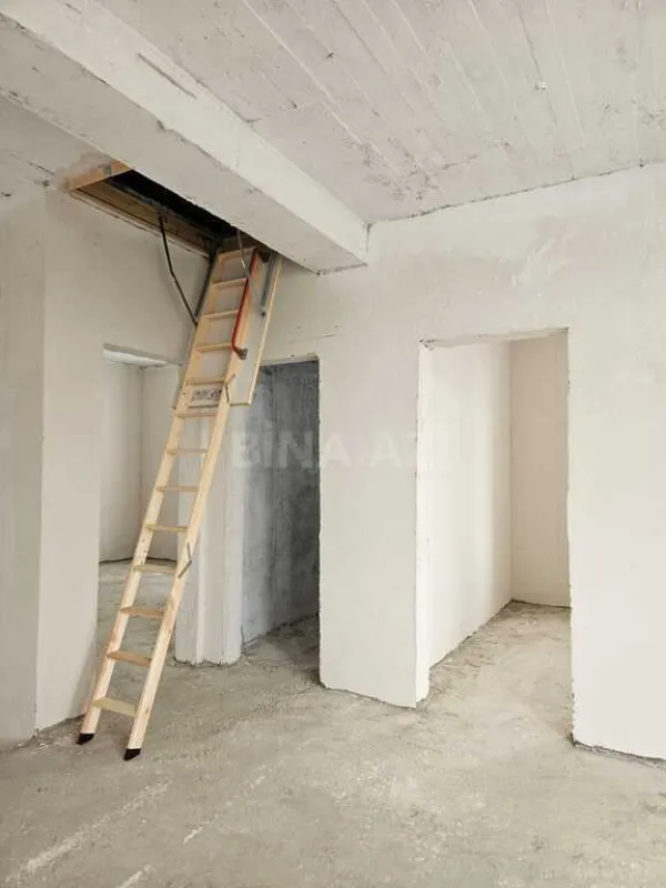 Satılır 7 otaqlı həyət evi 350 m²