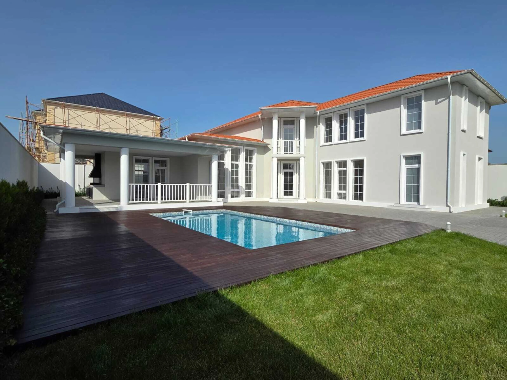 Satılır 7 otaqlı həyət evi 350 m²