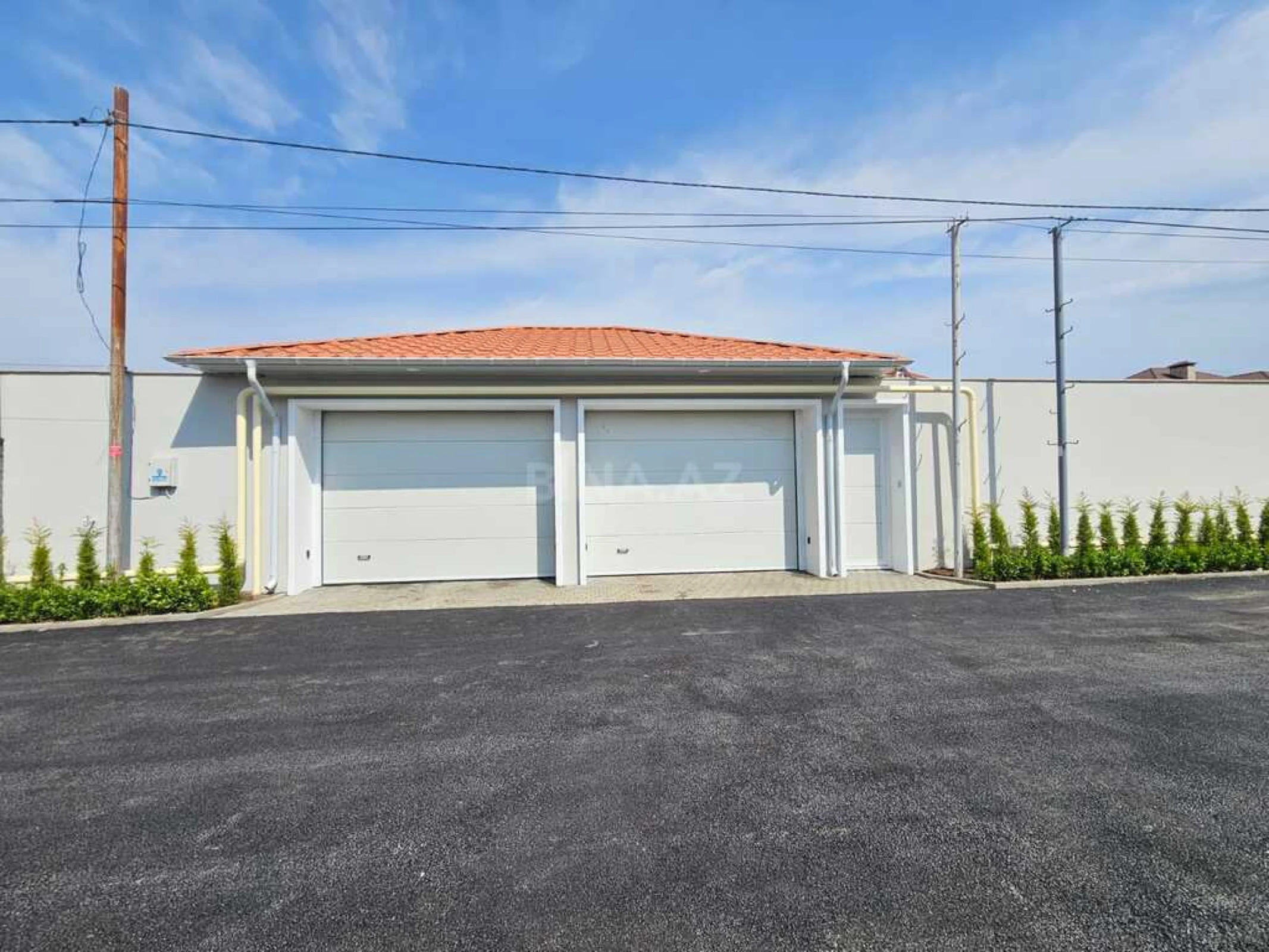 Satılır 7 otaqlı həyət evi 350 m²