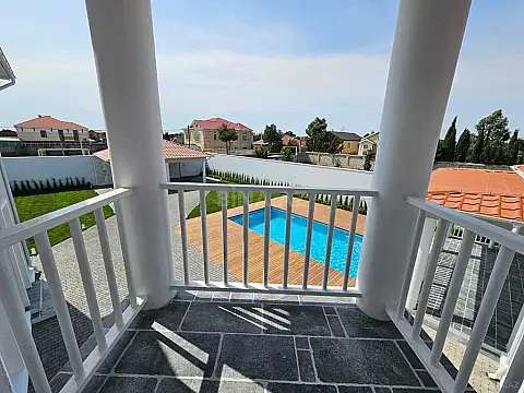 Satılır 7 otaqlı həyət evi 350 m²