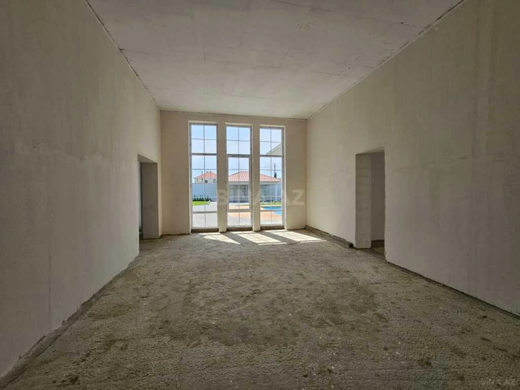 Satılır 7 otaqlı həyət evi 350 m²