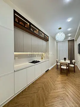 Satılır 3 otaqlı mənzil 120 m²