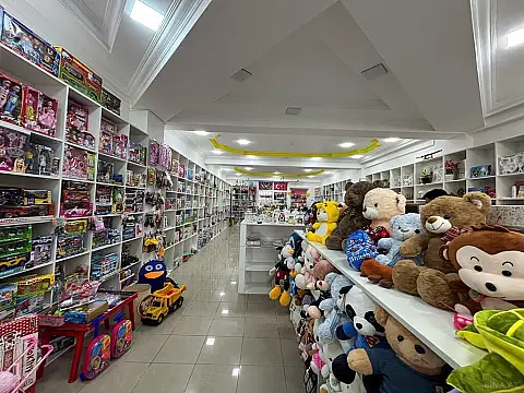 Satılır obyekt 130 m²