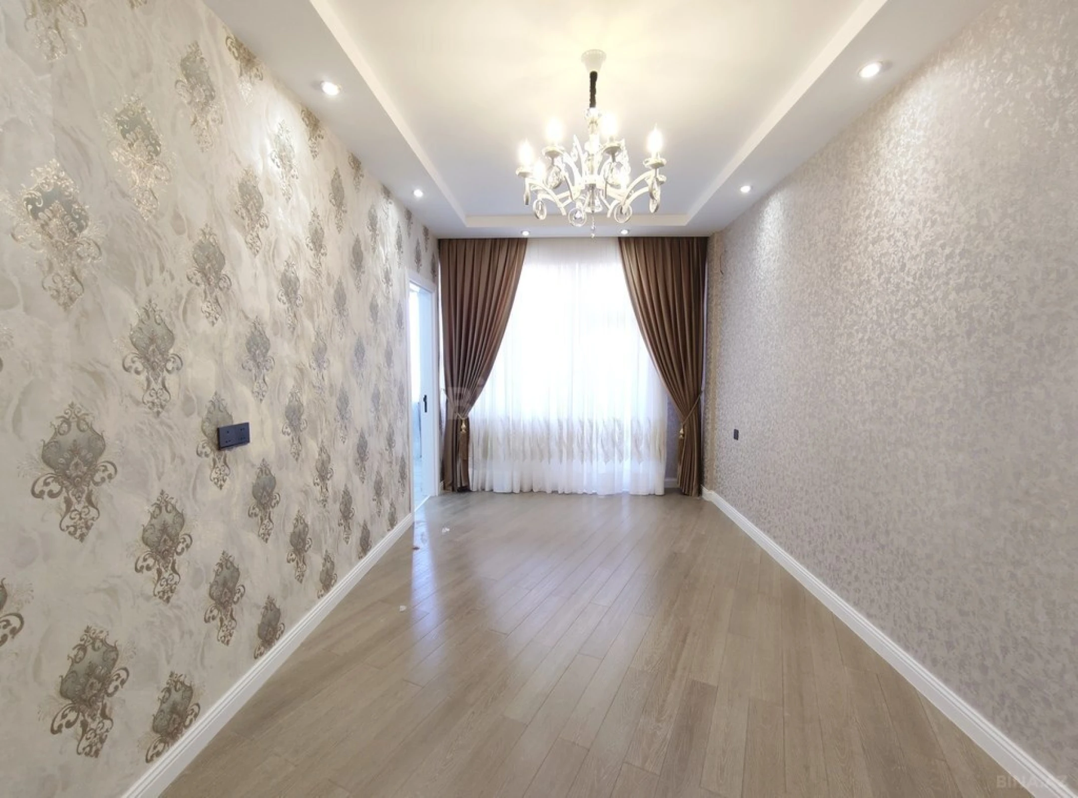 Satılır 2 otaqlı mənzil 69.5 m²