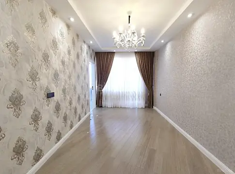 Satılır 2 otaqlı mənzil 69.5 m²