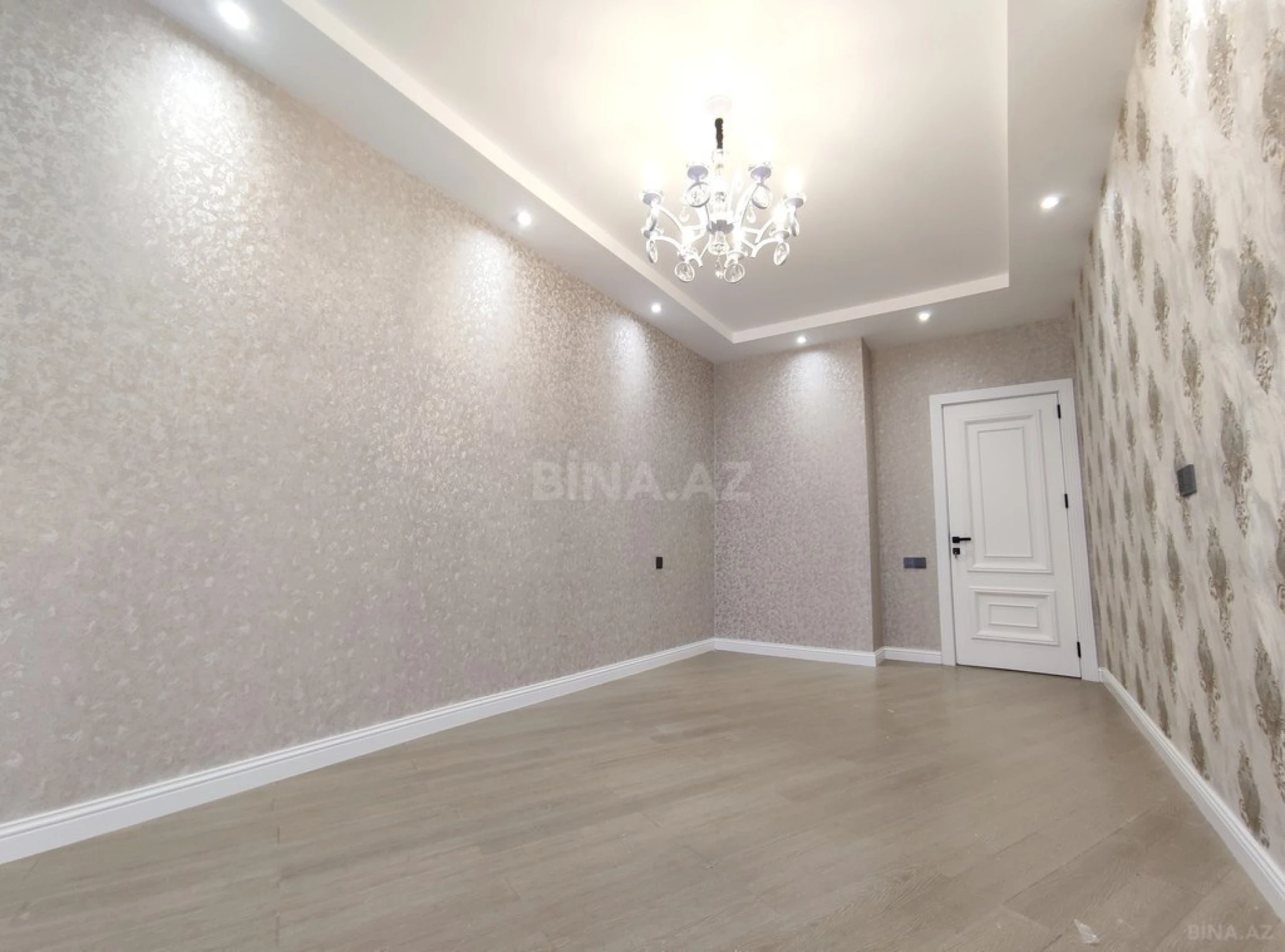 Satılır 2 otaqlı mənzil 69.5 m²
