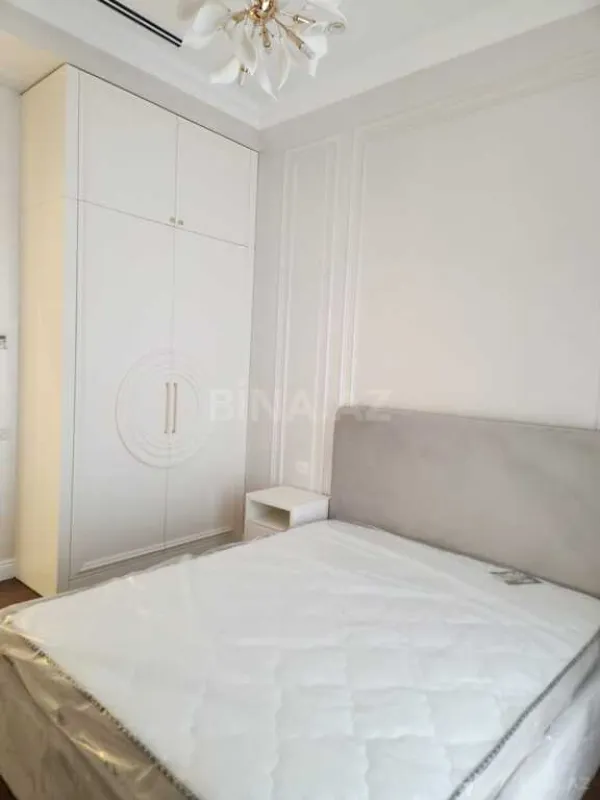 Kirayə verilir 4 otaqlı mənzil 168 m²