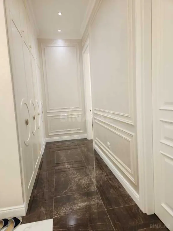 Kirayə verilir 4 otaqlı mənzil 168 m²