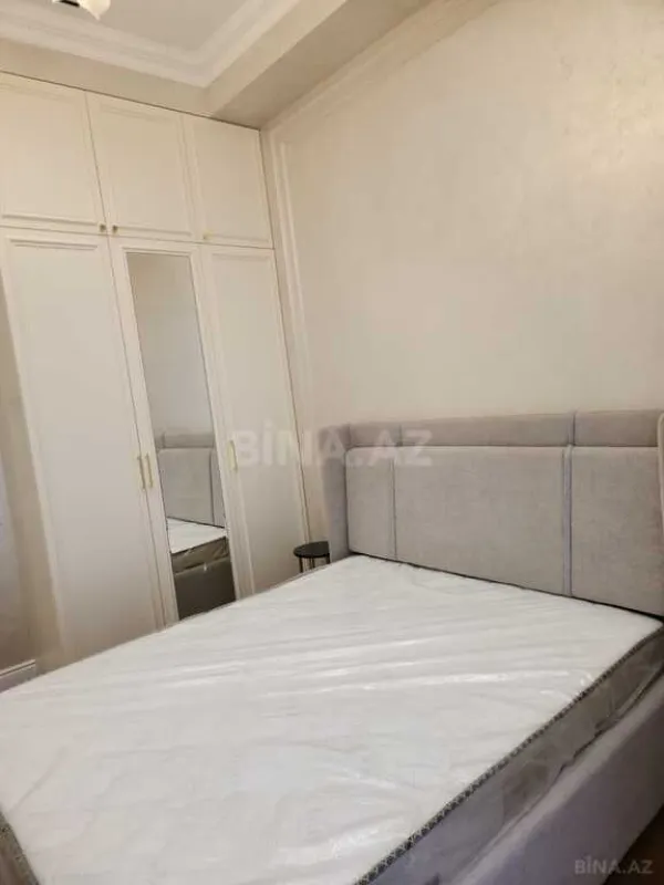 Kirayə verilir 4 otaqlı mənzil 168 m²