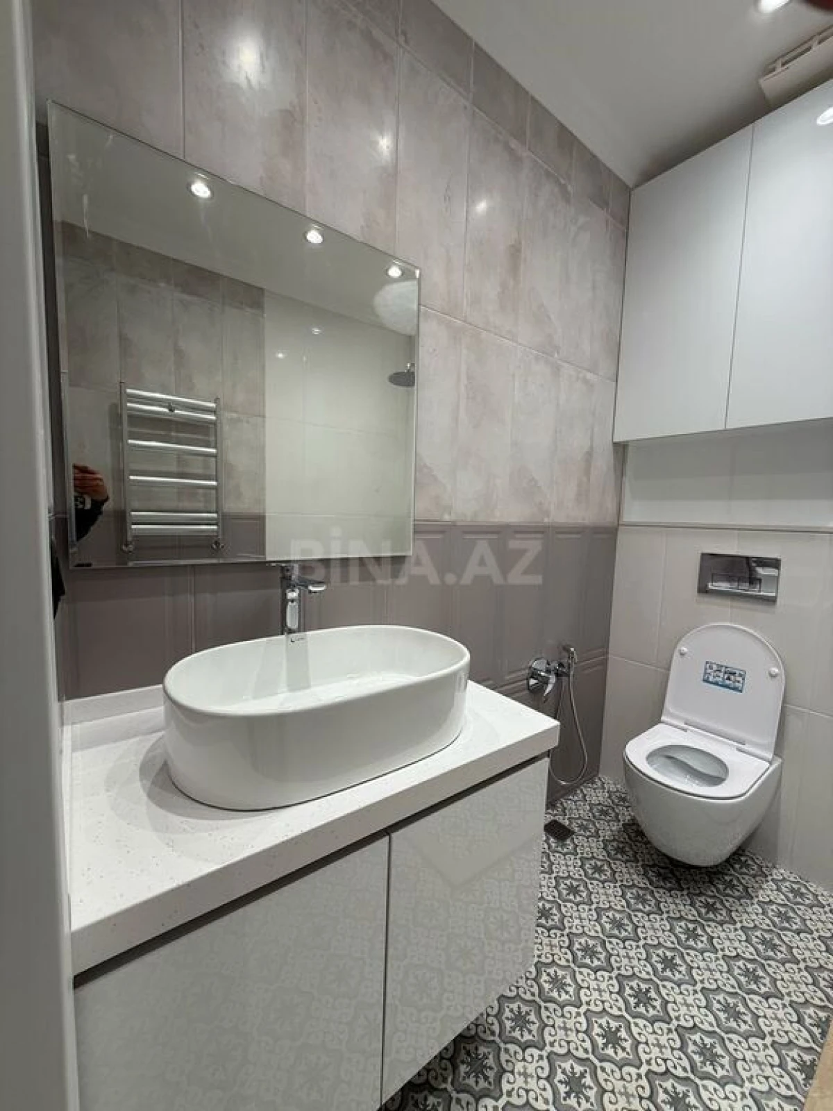 Satılır 2 otaqlı mənzil 77.2 m²