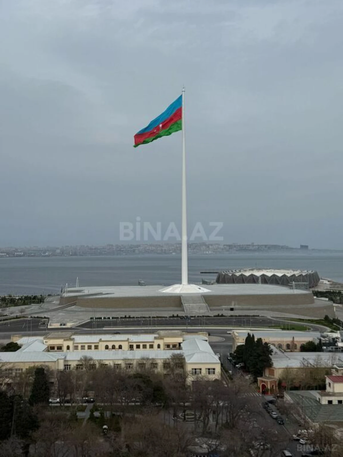 Satılır 2 otaqlı mənzil 77.2 m²