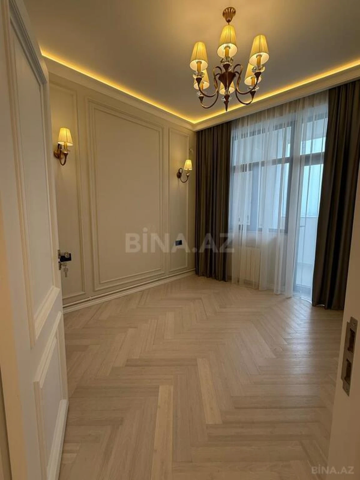 Satılır 2 otaqlı mənzil 77.2 m²