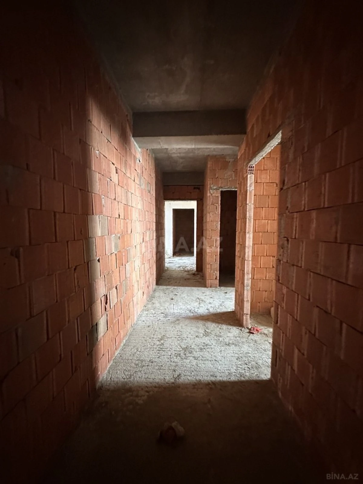 Satılır 1 otaqlı mənzil 57 m²