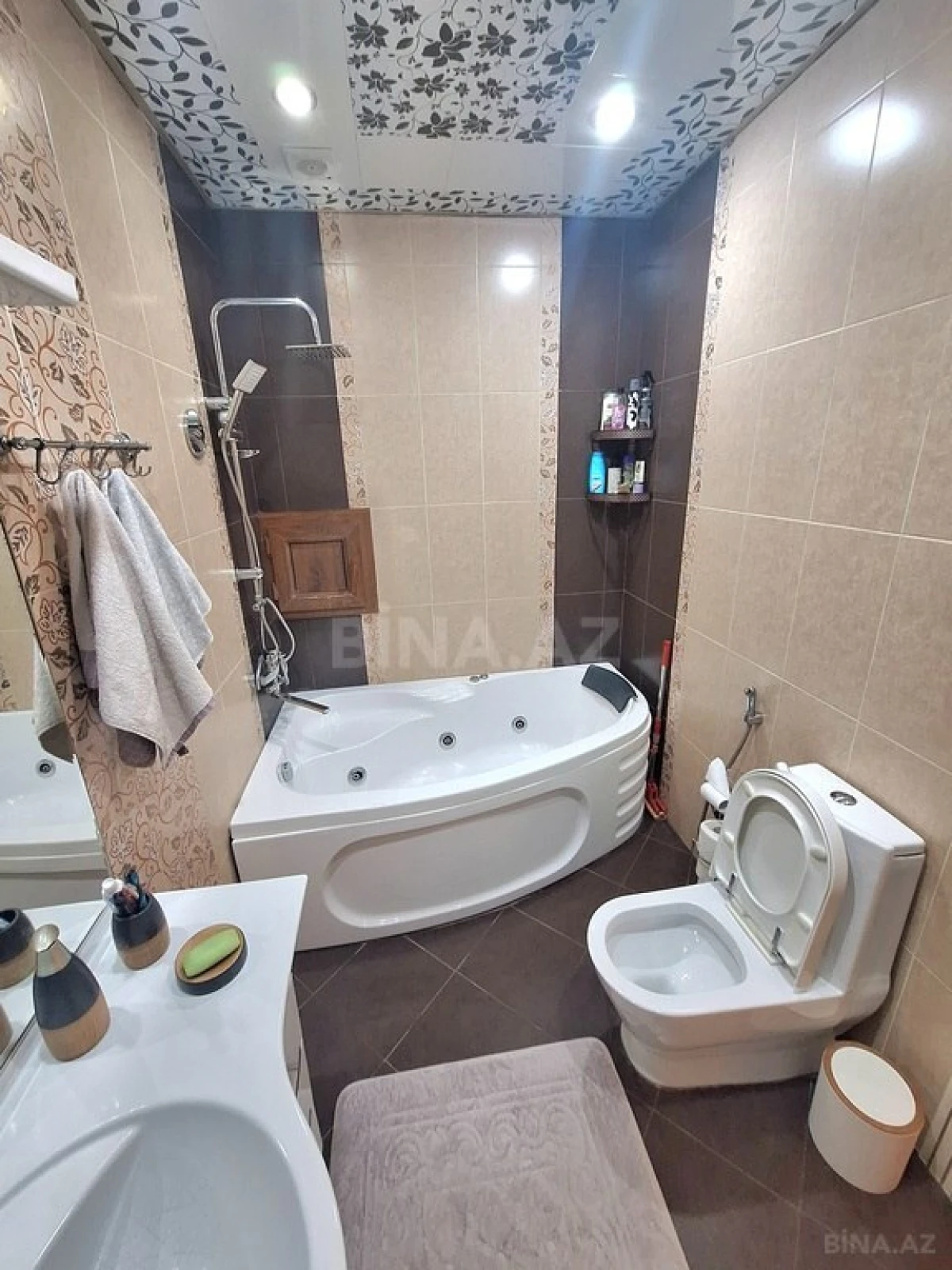 Satılır 3 otaqlı mənzil 107 m²