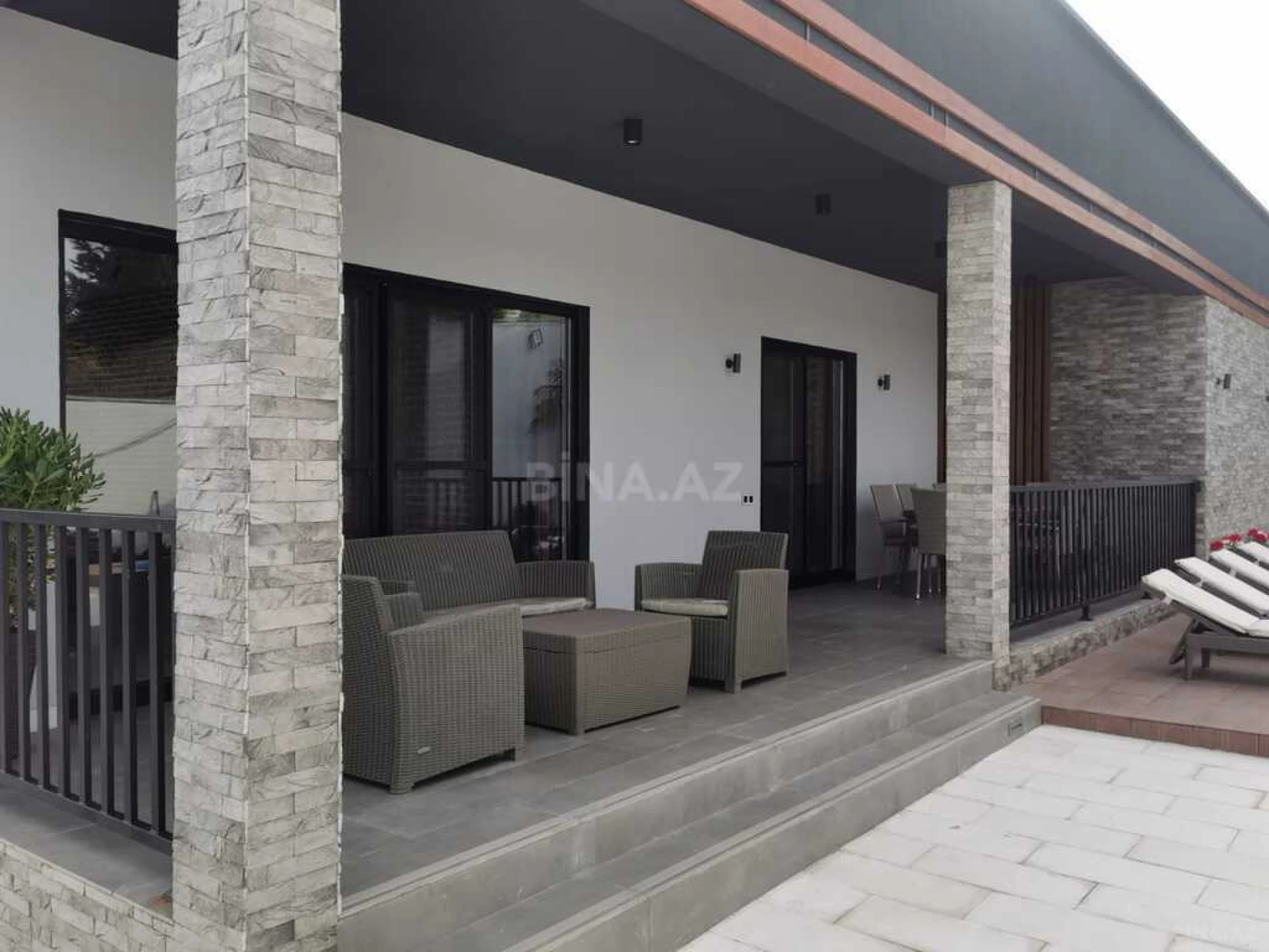 Kirayə verilir 5 otaqlı həyət evi 180 m²
