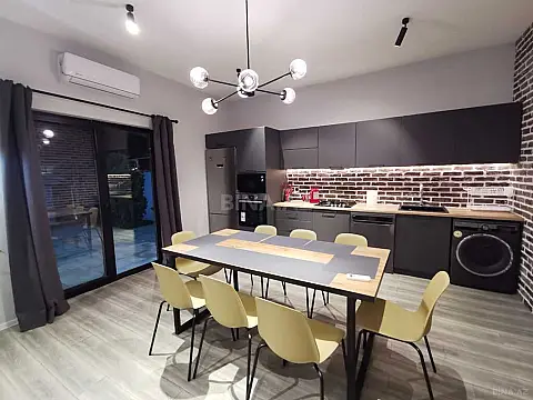 Kirayə verilir 5 otaqlı həyət evi 180 m²