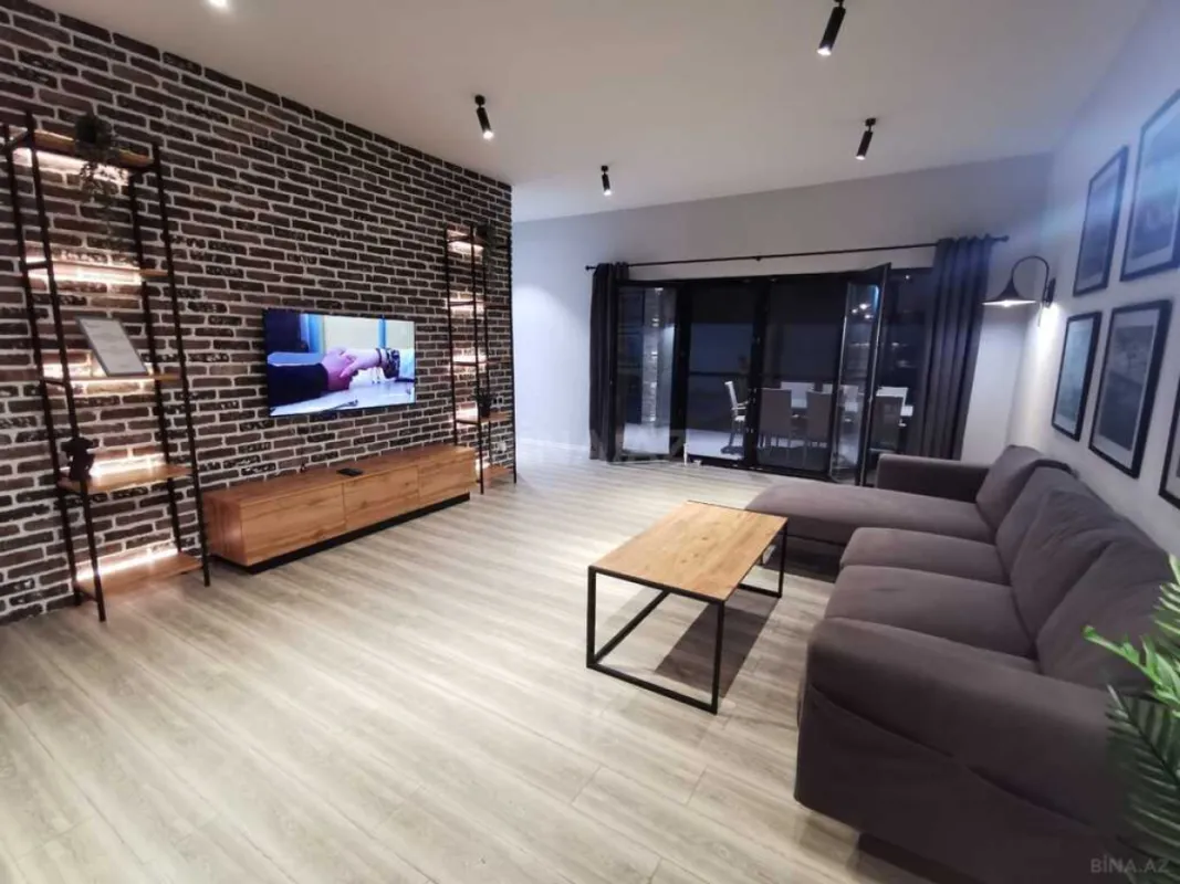 Kirayə verilir 5 otaqlı həyət evi 180 m²