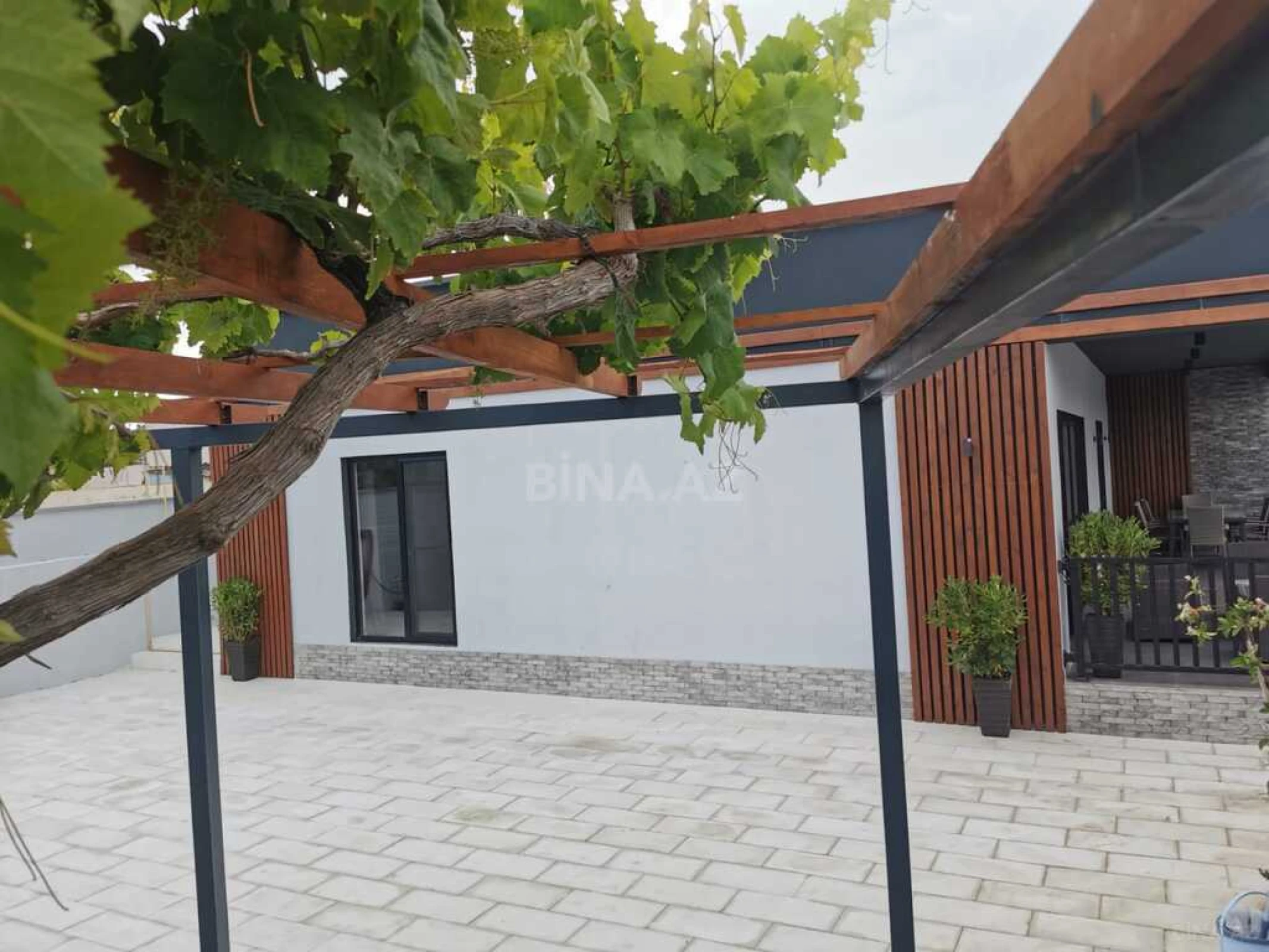 Kirayə verilir 5 otaqlı həyət evi 180 m²